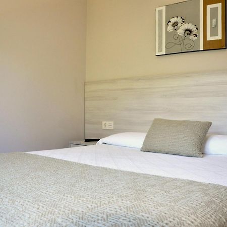 Hostal Paz Gondomar Bagian luar foto