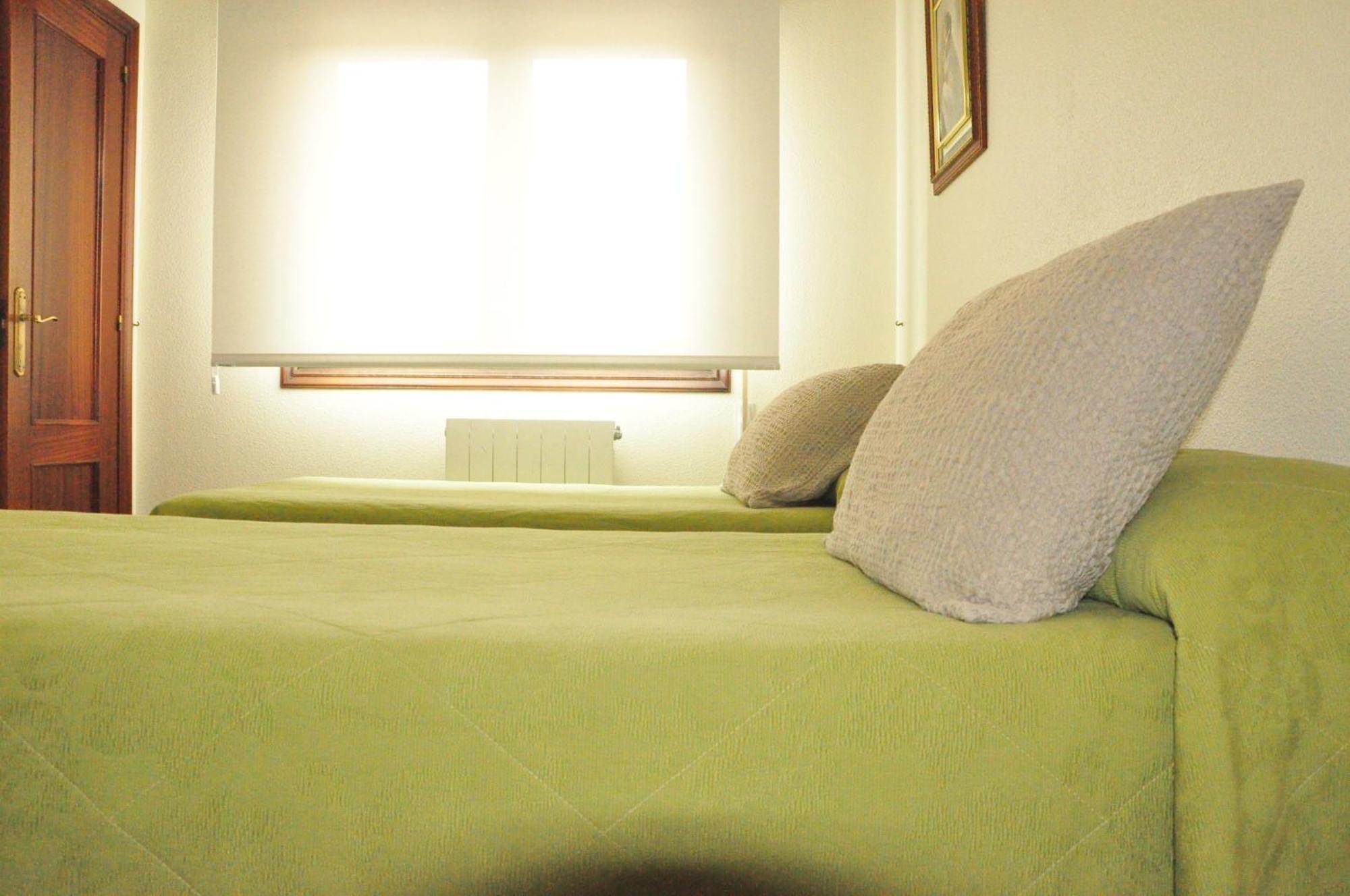 Hostal Paz Gondomar Bagian luar foto