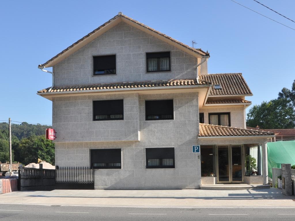 Hostal Paz Gondomar Bagian luar foto